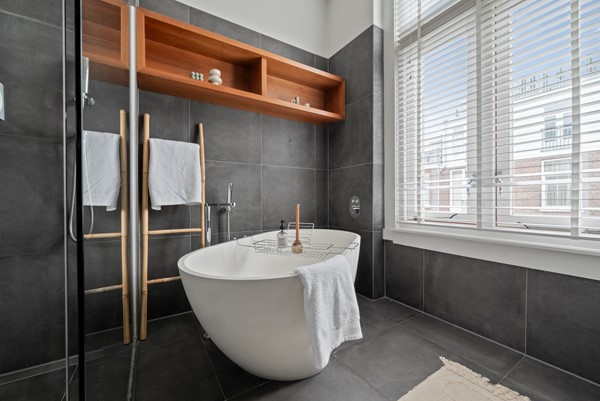 Medium property photo - Valeriusstraat 235-2, 1075 GA Amsterdam
